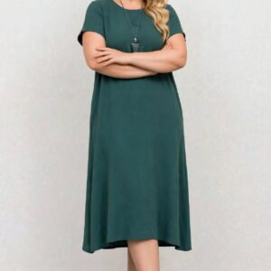 Vestido Midi Verde Escuro Manga Curta Evasê Plus Size