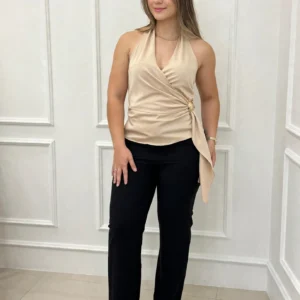 Blusa Nude Transpassada Fivela Dourada
